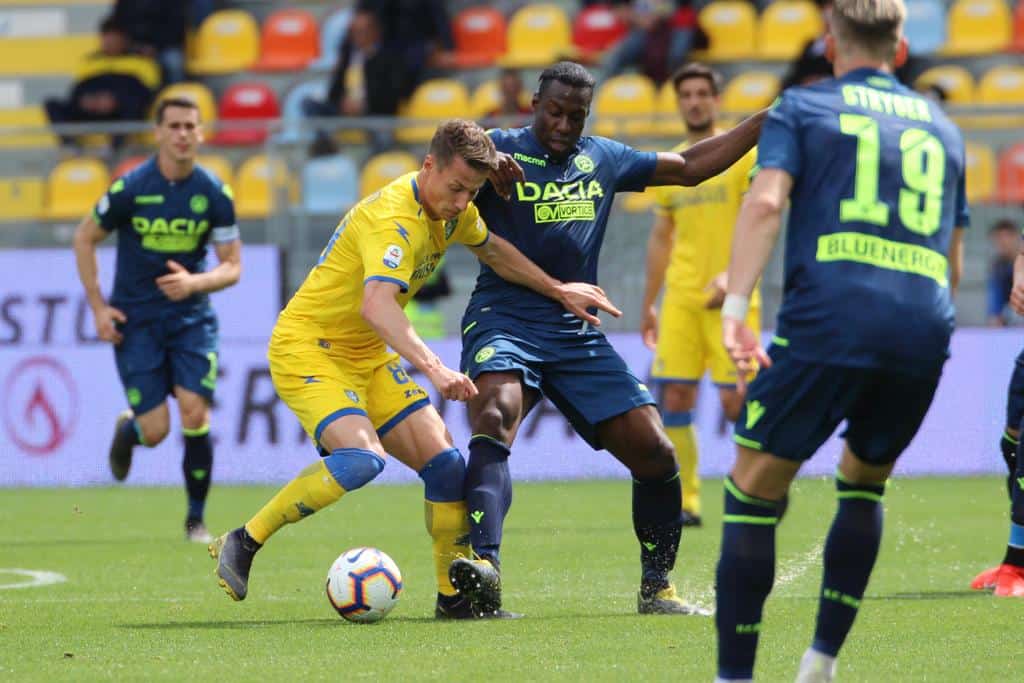 Frosinone-Udinese 1-3, le pagelle: Okaka mattatore, Valzania in difficolt&agrave;