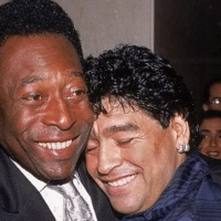 La lettera commovente di Pel&eacute; a Maradona: &ldquo;Ti amo Diego&rdquo;