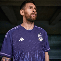 Mondiali di Qatar 2022: la maglia dell&rsquo;Argentina