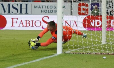 Serie B, Cagliari-Bari 1-1: Antenucci risponde a Lapadula nella prima finale playoff