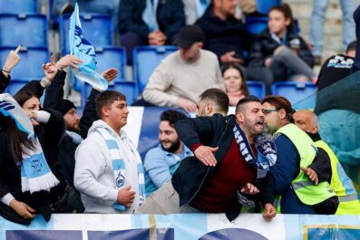 Calciomercato, tifosi in rivolta: un’altra stella se ne va. Trattative e ufficialità di oggi