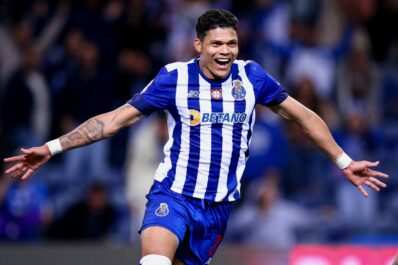 ESCLUSIVA | Calciomercato Roma, via Abraham: offerti 30 milioni per il bomber del Porto pupillo di Mou