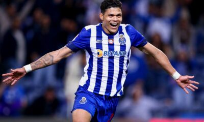 ESCLUSIVA | Calciomercato Roma, via Abraham: offerti 30 milioni per il bomber del Porto pupillo di Mou