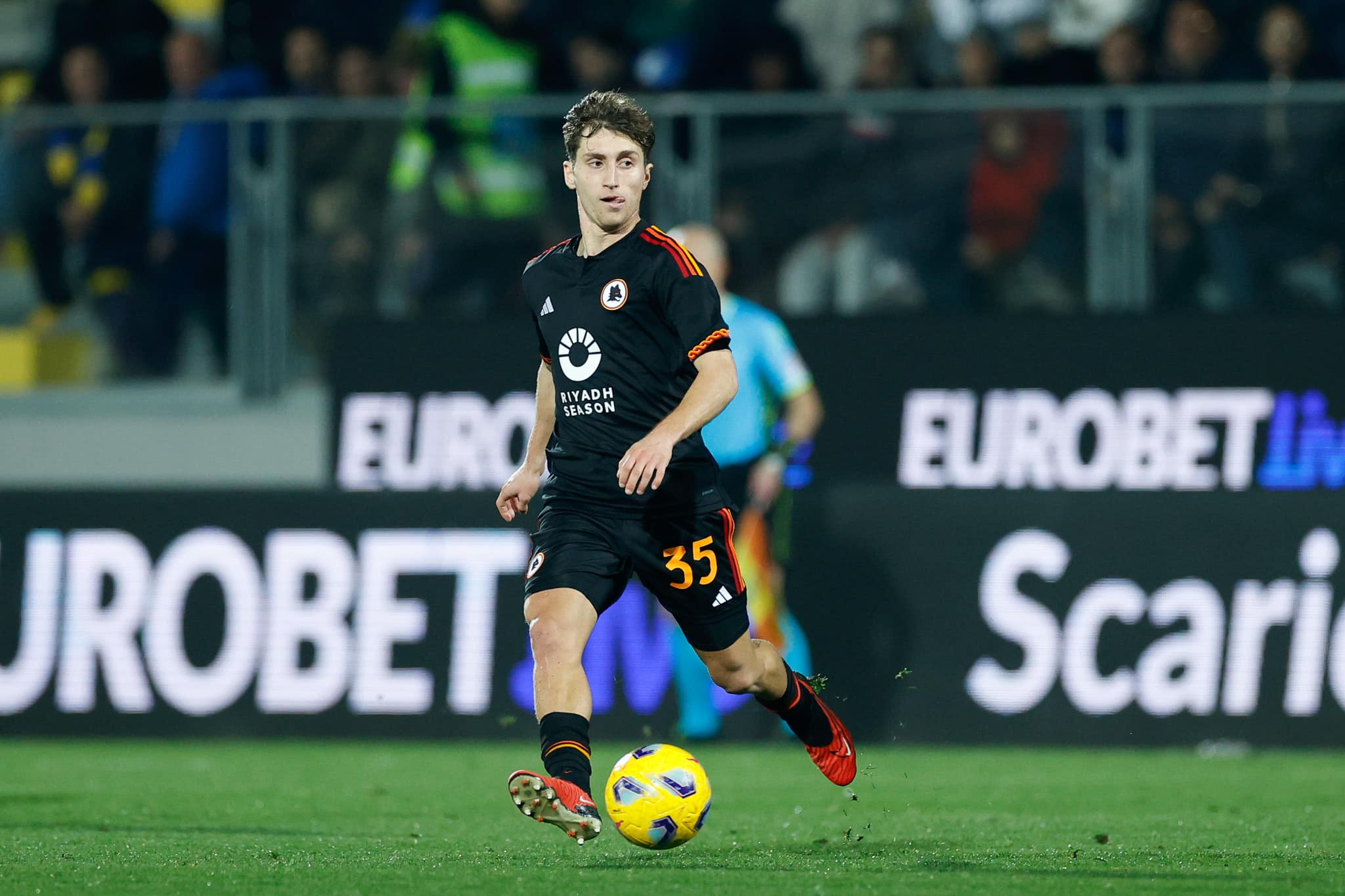 Roma, infortunio Baldanzi in Nazionale: l&rsquo;annuncio del Ct e i tempi di recupero