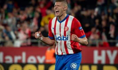 Calciomercato, duello Milan-Napoli per il capocannoniere della Liga che conferma: “Tratto con club italiani”