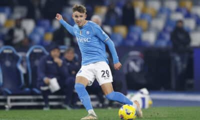 Calciomercato Napoli, pagato a peso d’oro e scaricato dopo 3 presenze da titolare: Lindstrom fa spazio al colpo da 90