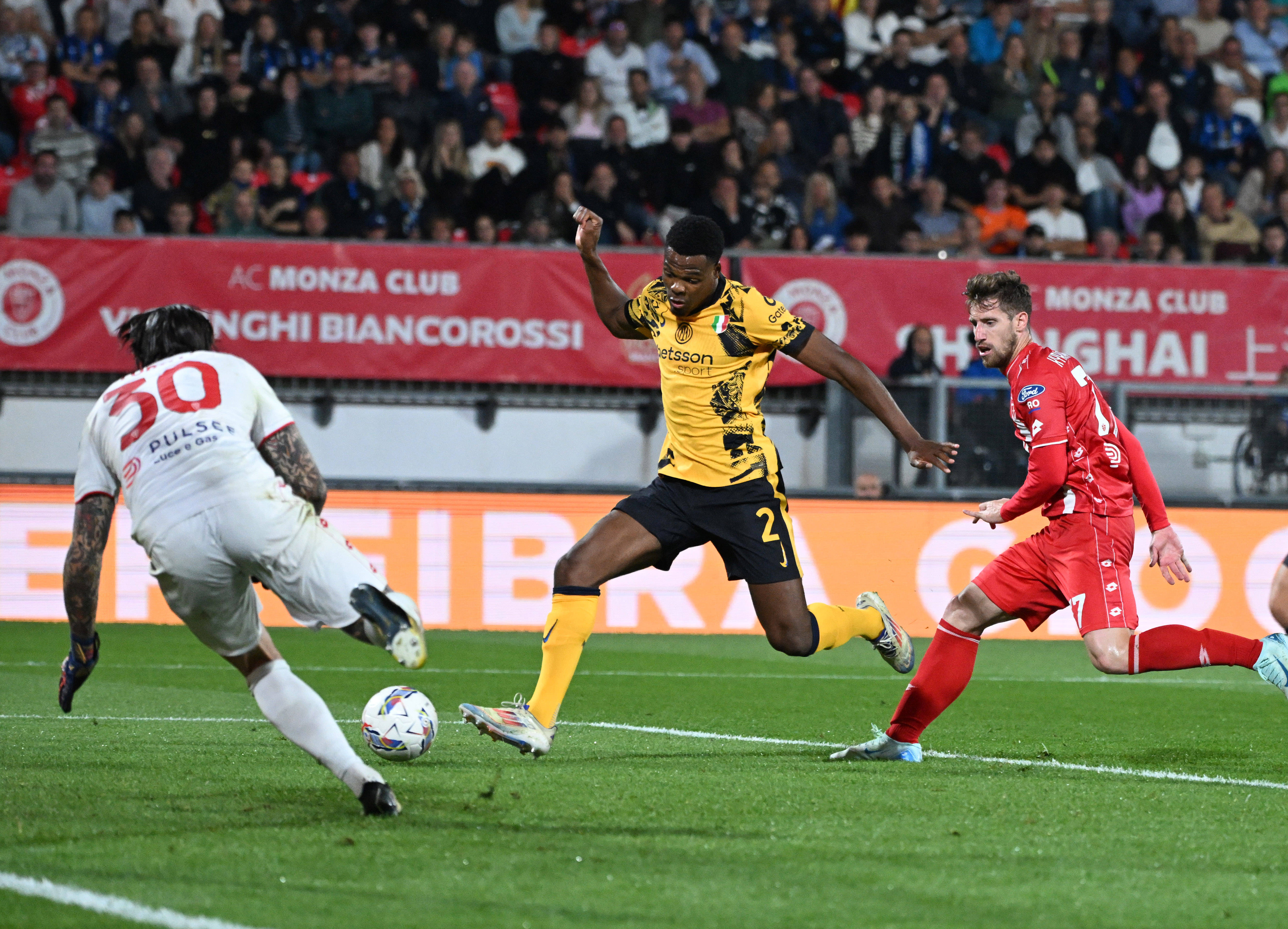 Fantacalcio: come Dimarco e quasi come Theo, ma costa la metà! Il sorprendente dato su Dumfries