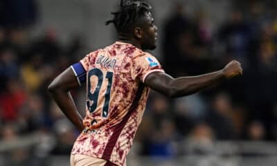 Torino, grave infortunio per Zapata: esce in barella, le prime sensazioni