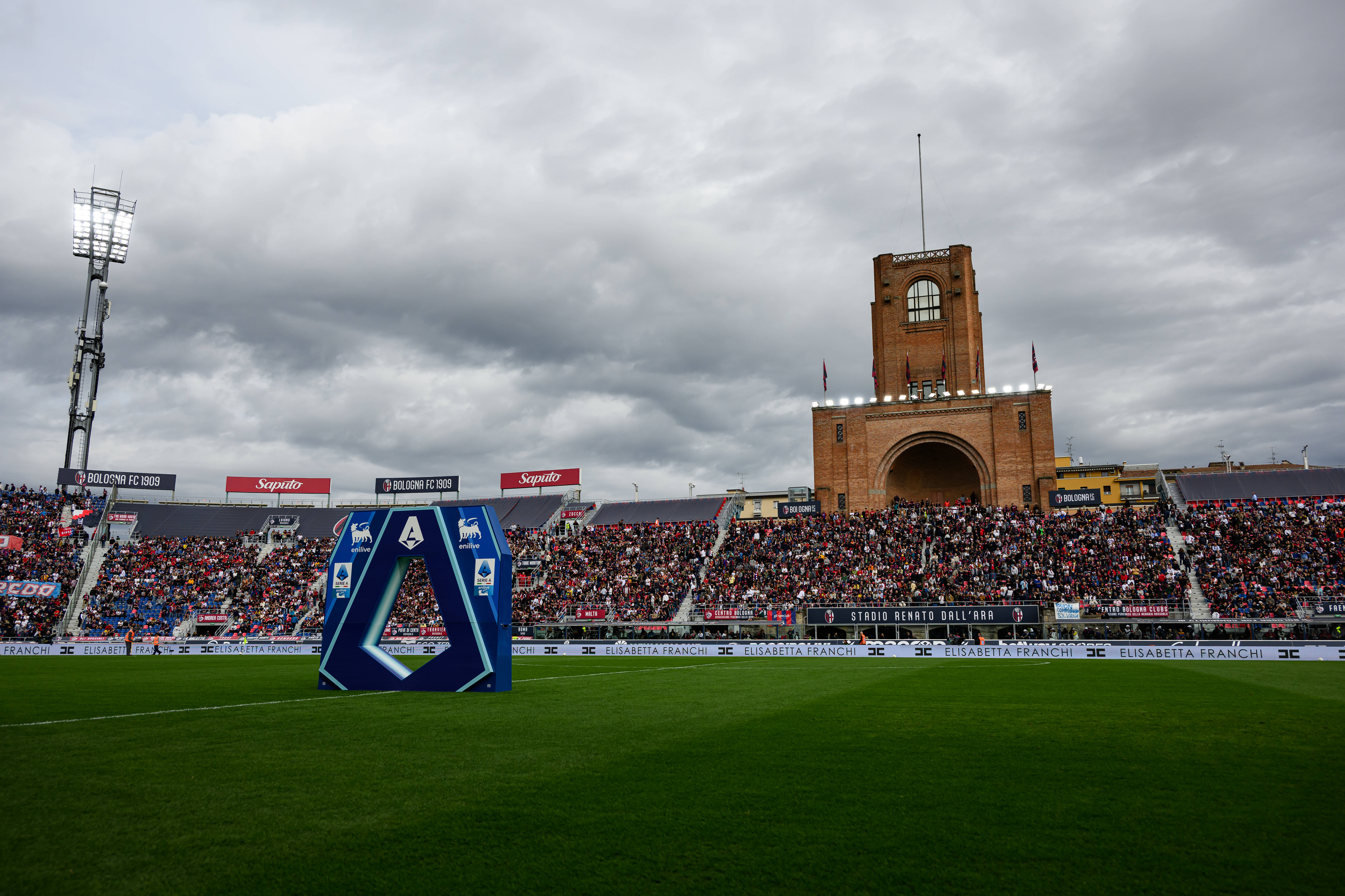Si gioca Bologna-Milan? Rinvio, porte chiuse o… 0-3 a tavolino! Arriva la decisione