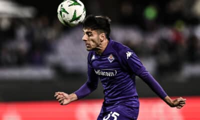 Calciomercato, la Fiorentina scarica Parisi: ipotesi scambio con la Roma, ma il Milan ha una pazza idea