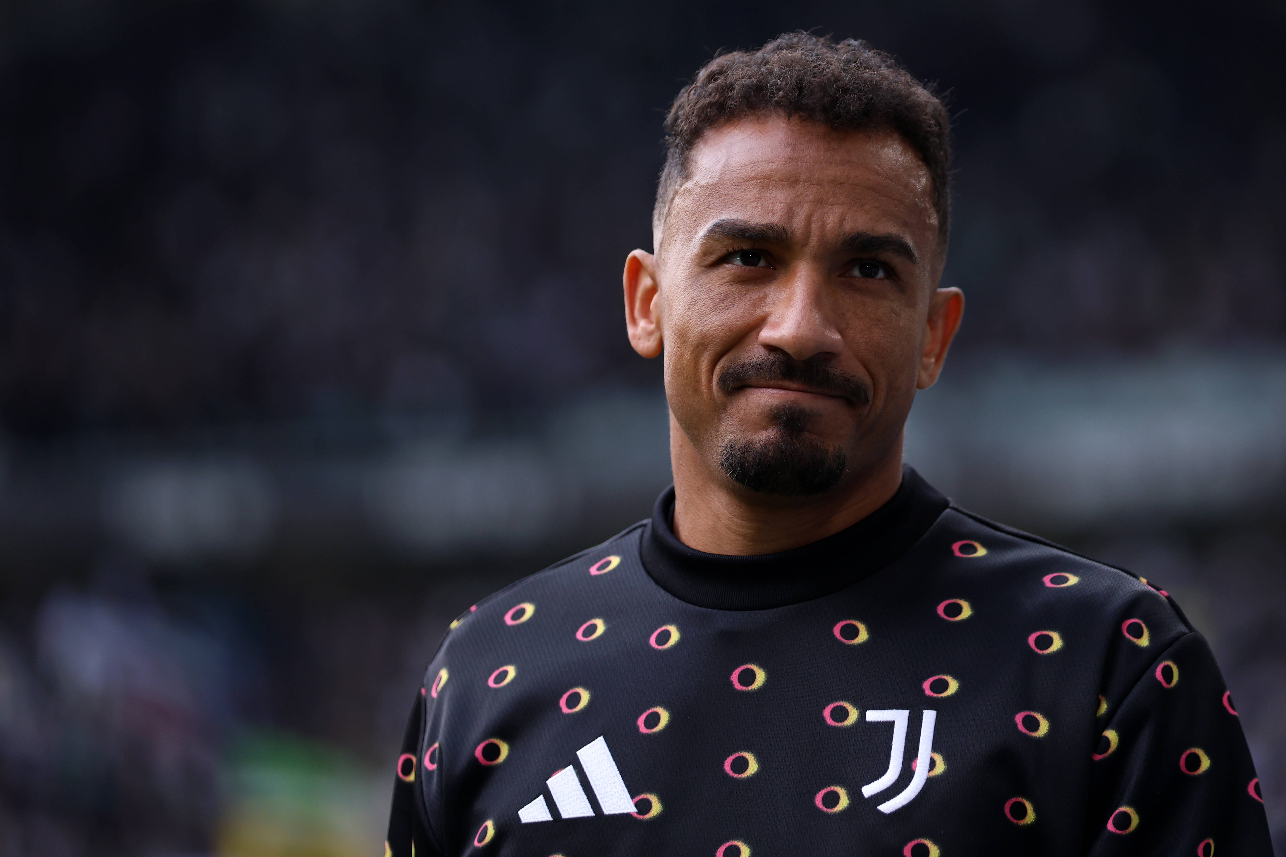 Calciomercato Juventus, Danilo spiazza tutti: da insostituibile a separato in casa, c’entra una clausola sul contratto