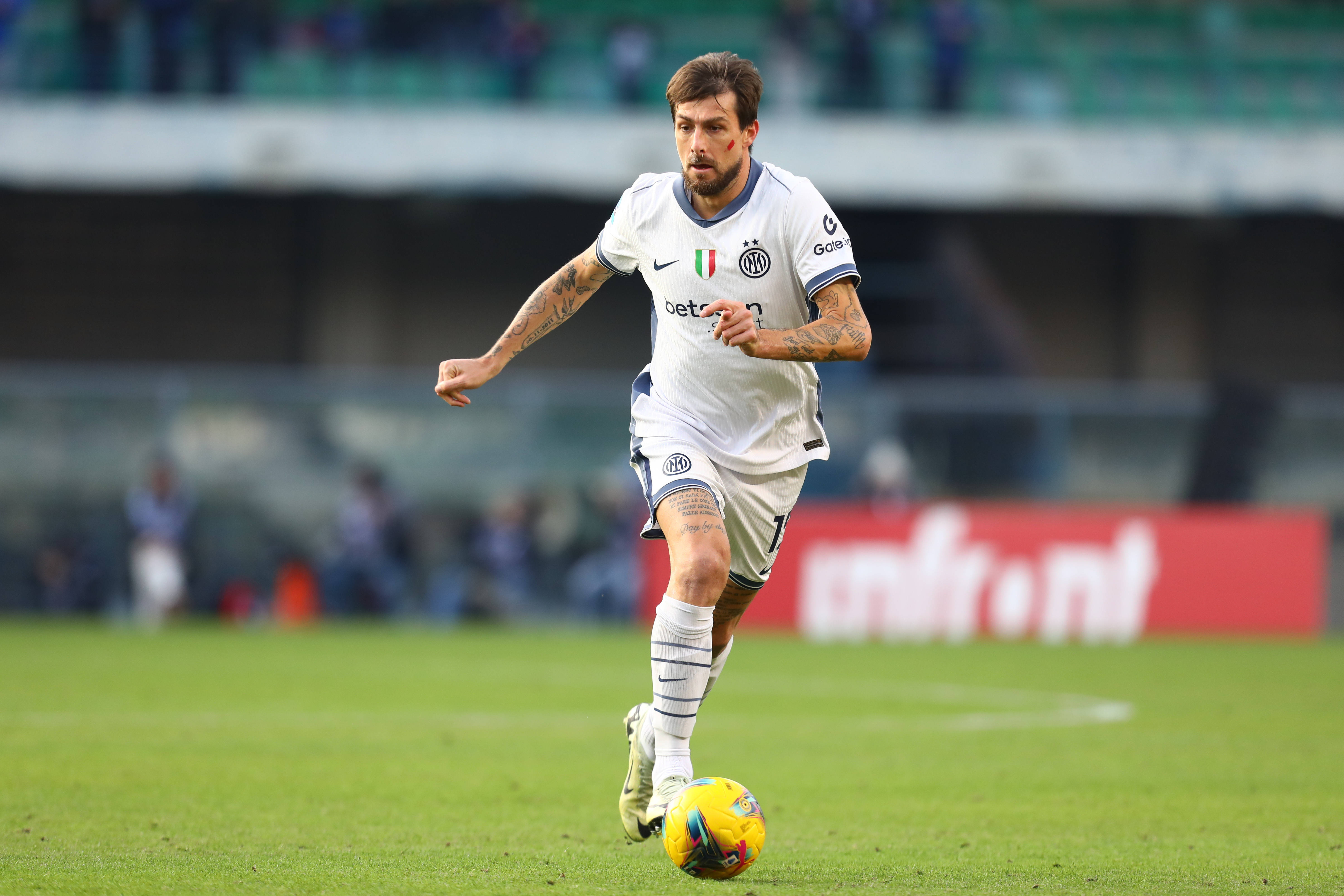 Fantacalcio, esito non positivo per l’infortunio di Acerbi: i tempi di recupero e quante partite salta