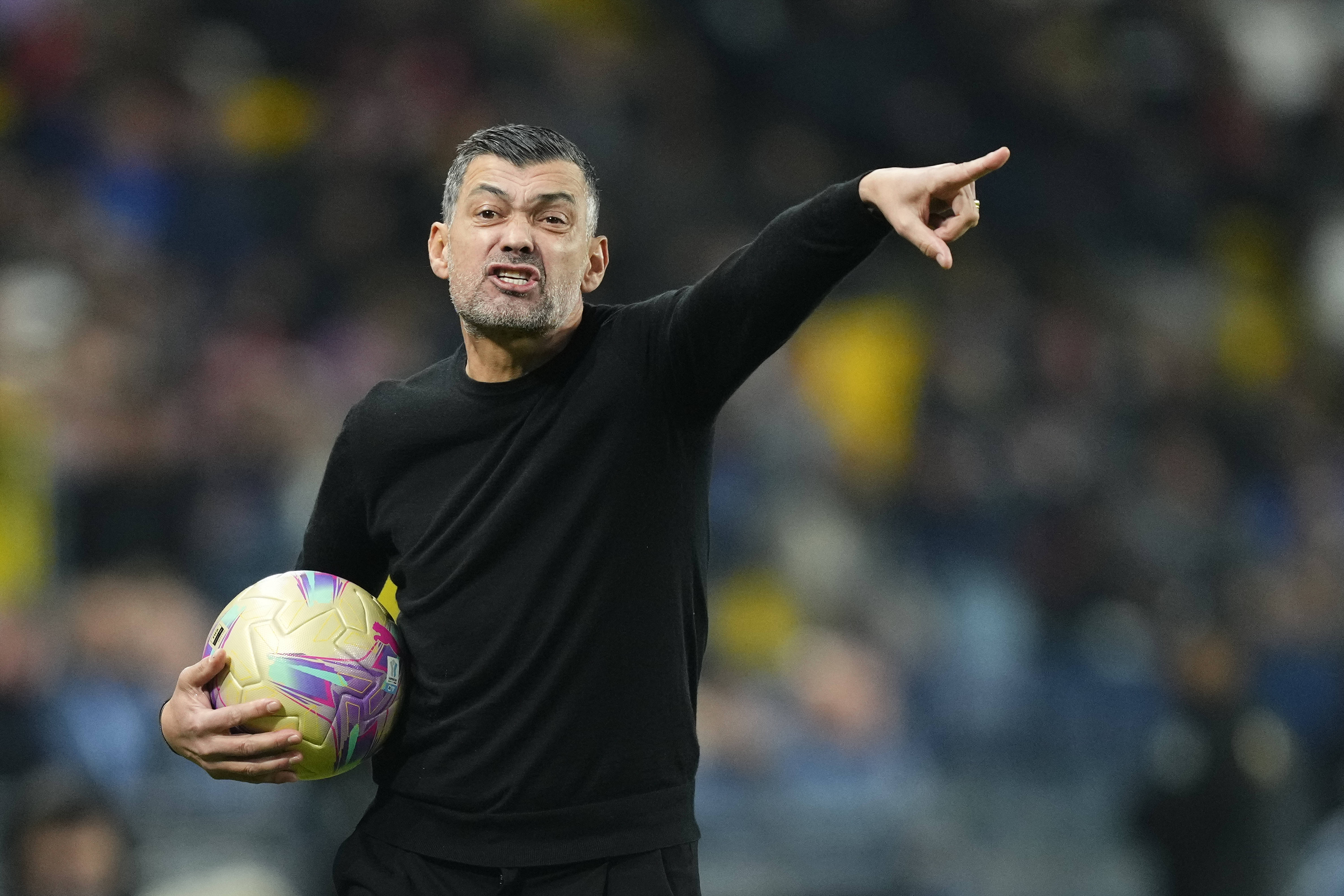 Calciomercato Milan, la coppa ti porta l’esterno: via Okafor, i nomi per accontentare Conceicao