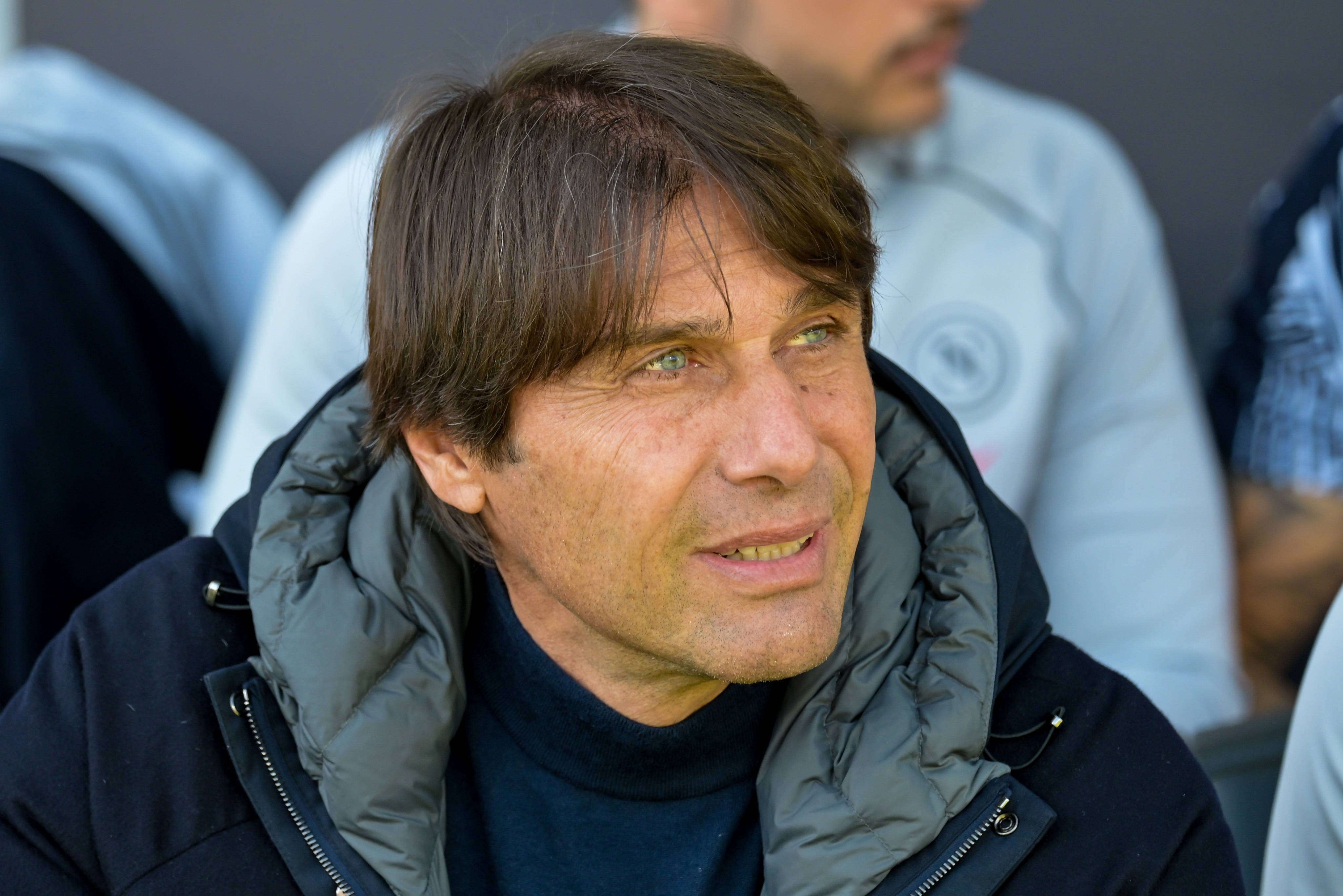 Fantacalcio, il grande dubbio di Conte: 4-3-3 con Neres o 3-5-2 con Raspadori?