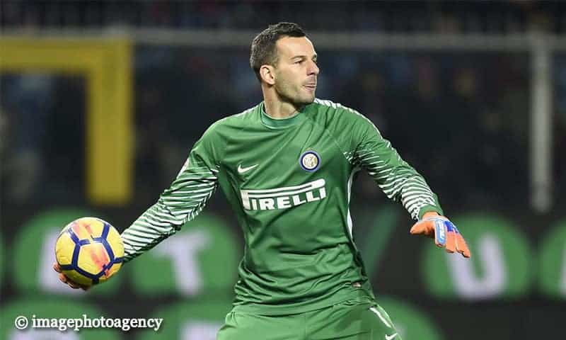 Calciomercato Napoli, per la porta Handanovic o Cillessen