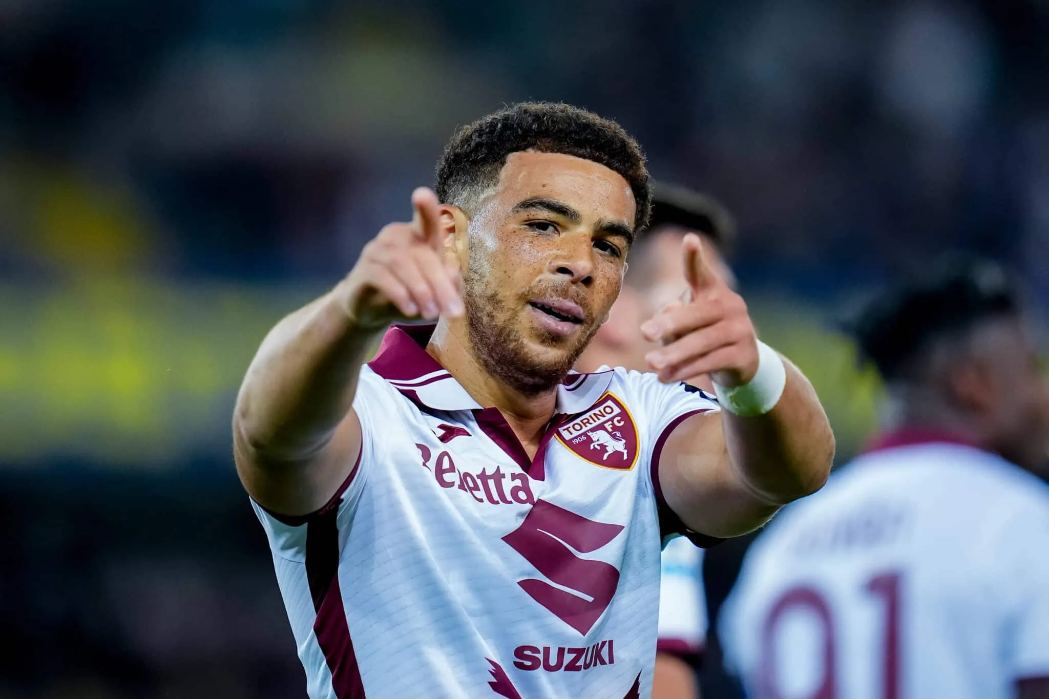 Torino, caccia alla spalla ideale di Zapata: i numeri di Adams e Sanabria a confronto