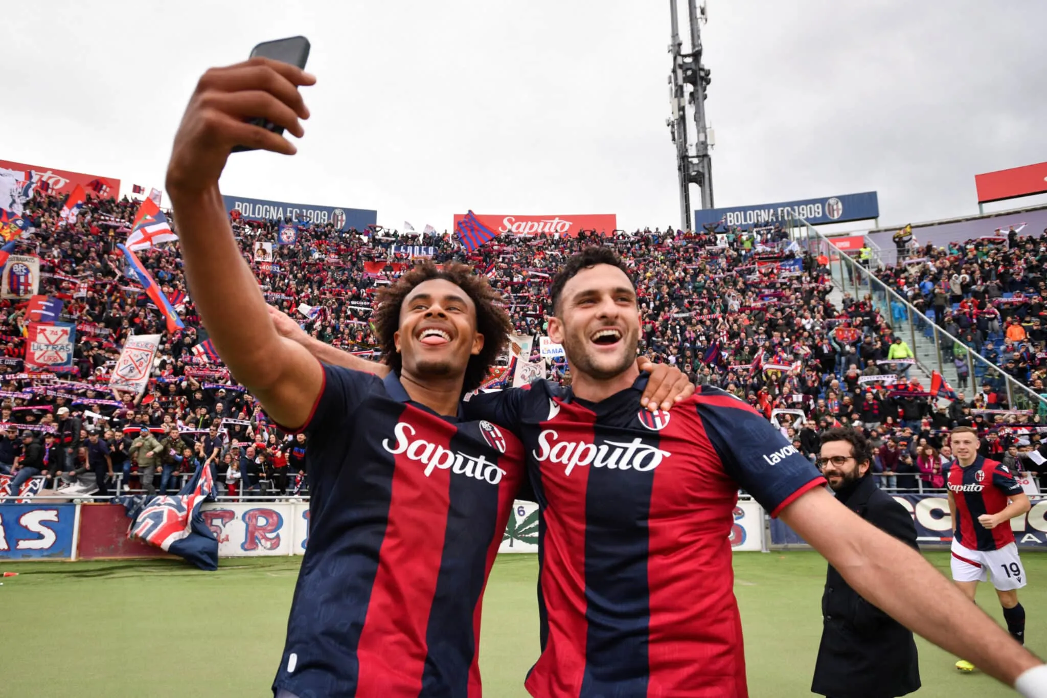 Calciomercato, Zirkzee-Milan? La Juve non ci sta e gioca il jolly! La situazione