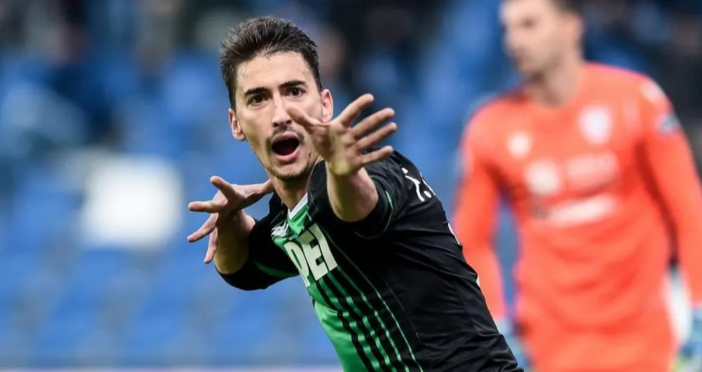 Sassuolo-Parma 1-1, le pagelle: Djuricic segna all’ultimo respiro, male Chiriches. Sorpresa Dierckx