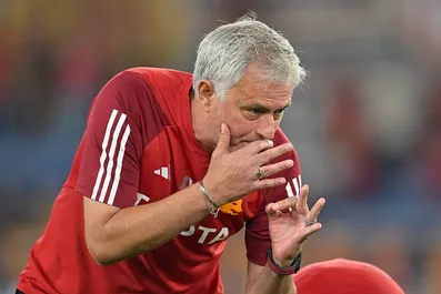 Calciomercato Roma, attaccante vicecampione d’Europa fuori rosa: Mourinho lo vuole a gennaio