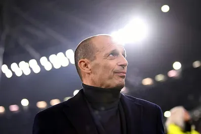 Calciomercato Juventus, Allegri tuona: “Il nuovo centrocampista? La decisione è presa!”