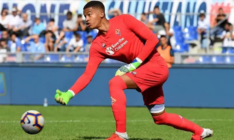 UFFICIALE: Fiorentina, Lafont saluta e passa al Nantes