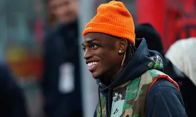 Milan, Leao rientra per la Champions? Gli aggiornamenti sull’infortunio del portoghese