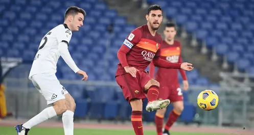 Roma-Spezia 4-3, le pagelle: Pellegrini salva i suoi, bene Mayoral e Farias