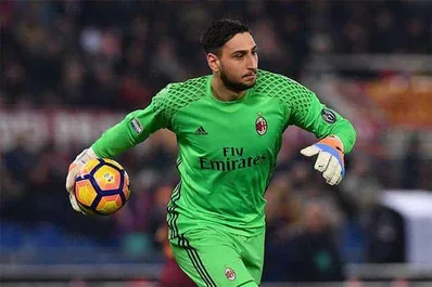 Milan, Enzo Raiola spettatore di eccezione per Italia-Germania. Parlerà con Donnarumma