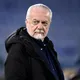 Napoli, shock De Laurentiis: aggredisce un giornalista a Barcellona prima della Champions