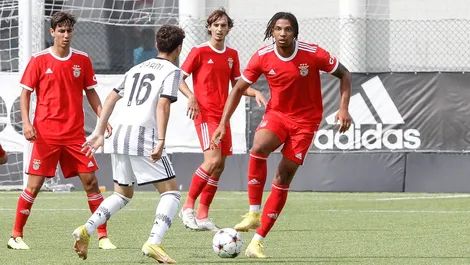 Calciomercato, la fuga dei talenti: chi è Cher Ndour, il gioiellino azzurro blindato dal Benfica