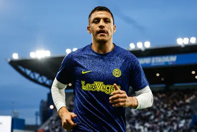 Calciomercato, Sanchez lascia l’Inter ma potrebbe restare in Serie A: la destinazione fa gola al fantacalcio