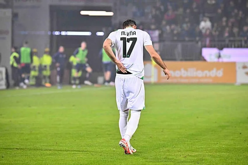 Calciomercato Sassuolo, Vina ai saluti: due nomi per sostituirlo, uno gioca in una big