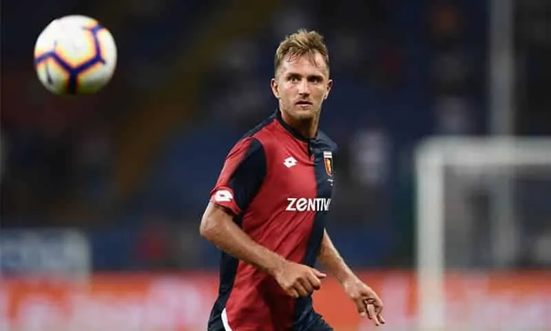 Genoa, Criscito sbotta: “Basta gettarci m***a addosso”