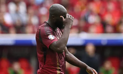 Calciomercato Napoli, Lukaku lo fa di nuovo? Rischio beffa per gli azzurri: la situazione