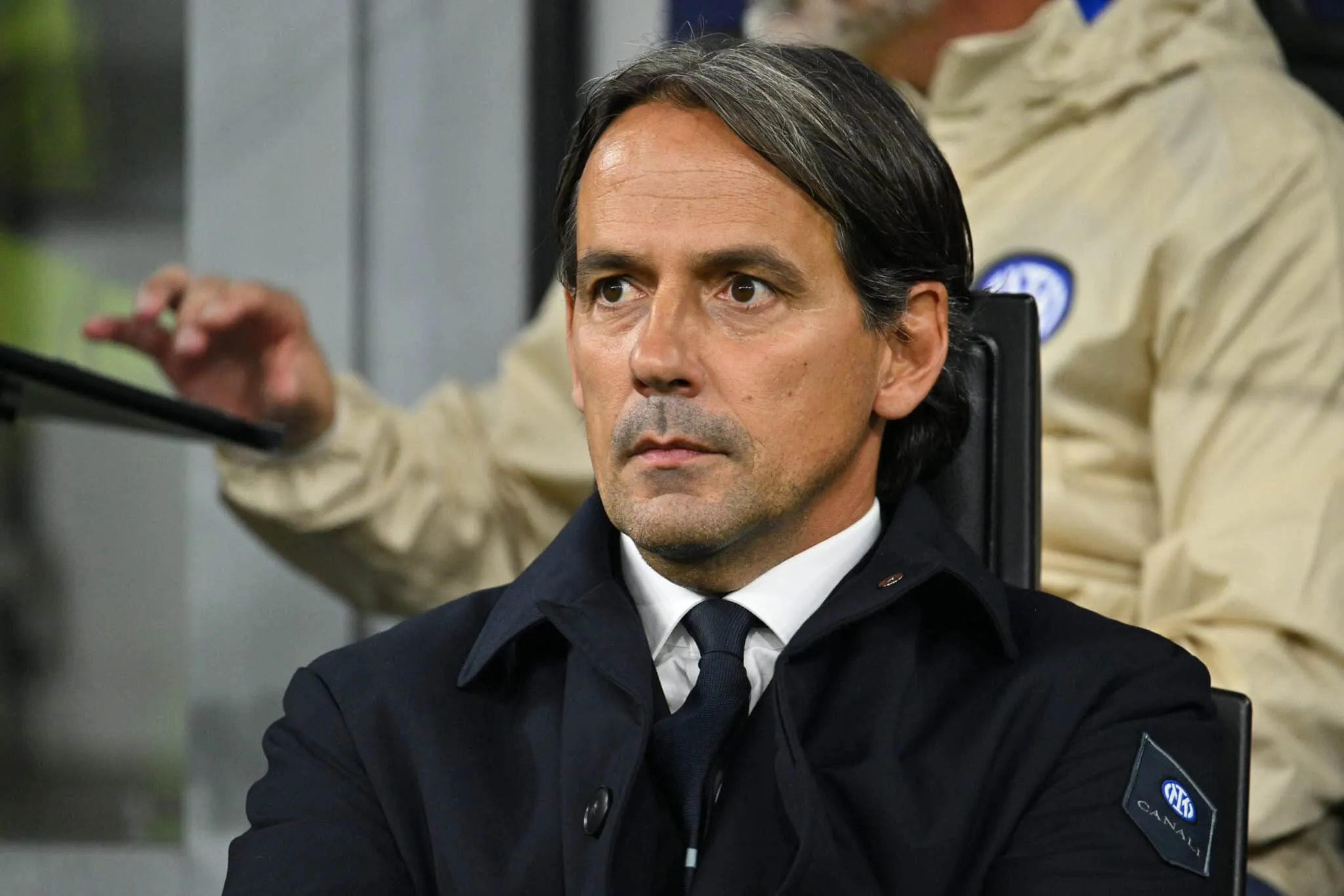 Inchiesta ultras, cosa rischiano Milan ed Inter: coinvolti anche calciatori ed allenatori dei due club, rischio squalifica