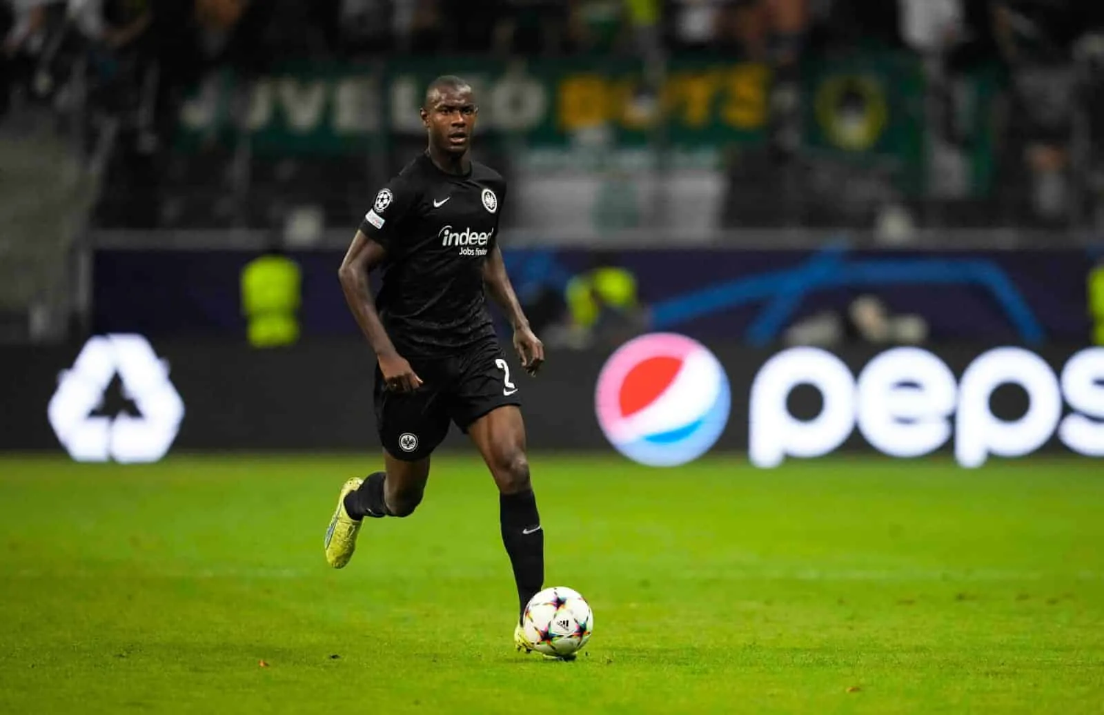 Calciomercato Juventus, priorità difensore centrale: da Ndicka a Gabriel, gli obiettivi di Cherubini