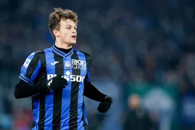 Calciomercato Inter, si complica il rinnovo di Bastoni: da Solet a Scalvini, i possibili eredi del centrale nerazzurro