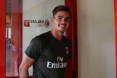 Calciomercato Milan, salta la cessione di André Silva: i motivi