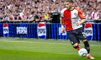 Calciomercato Milan, &ldquo;sarebbe un sogno!&rdquo;: chi &egrave; Santiago Gimenez, il bomber del Feyenoord che svela un retroscena estivo