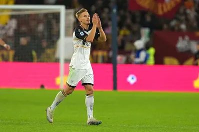 Allarme Lecce, infortunio per Almqvist: salta il Milan! Quando rientra e chi lo sostituisce