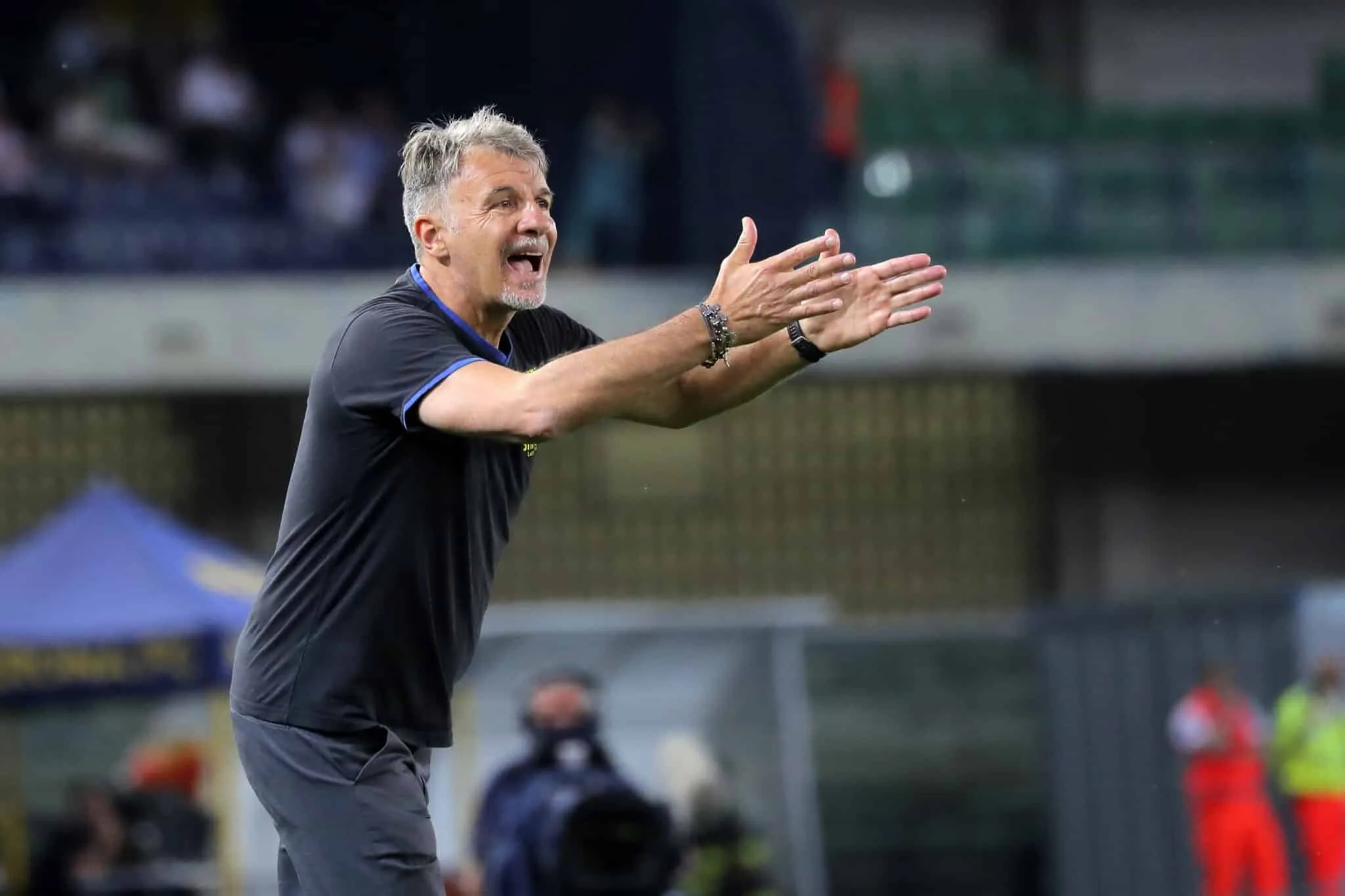 Calciomercato Lazio, vicina la firma del nuovo attaccante: il numero 10 conosce già la Serie A