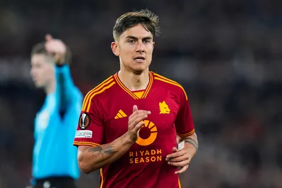 Fantacalcio, dubbio Dybala: gioca contro il Genoa? Le ultime sulla Joya e la probabile formazione della Roma