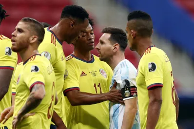 Calciomercato, colpo Fiorentina: la colonna della nazionale colombiana arriva gratis. Trattative e ufficialità di oggi