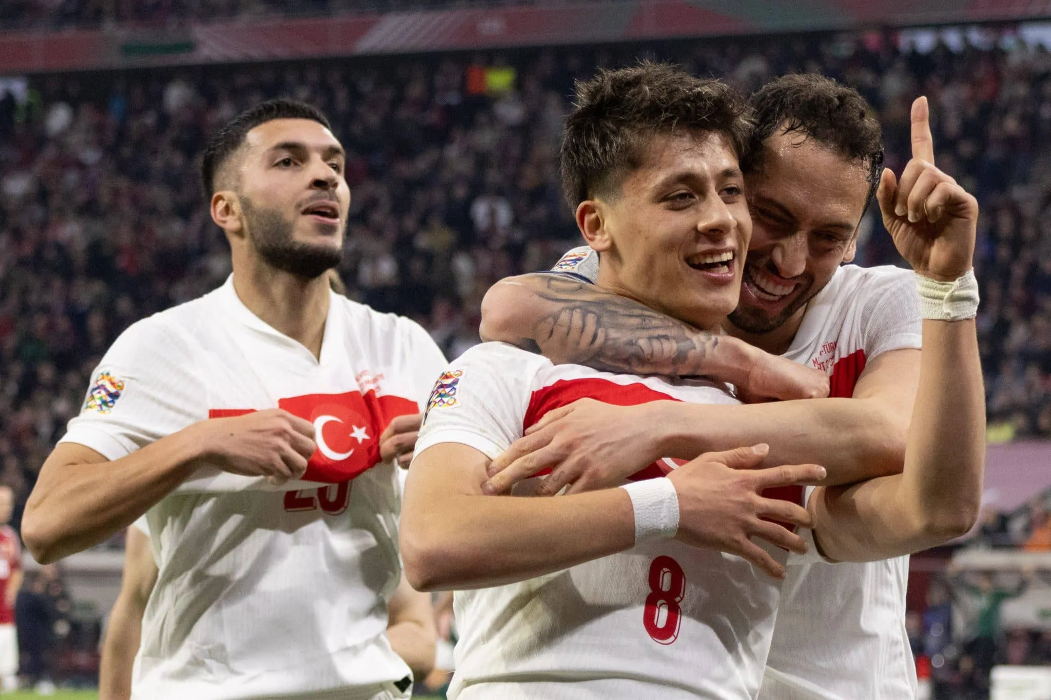 Calciomercato Inter, Arda Guler risponde a Calhanoglu: il giocatore del Real Madrid chiarisce&nbsp;il&nbsp;suo&nbsp;futuro