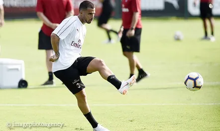 Calciomercato Milan, Perotti su Instagram a Suso: “Vieni alla Roma?”