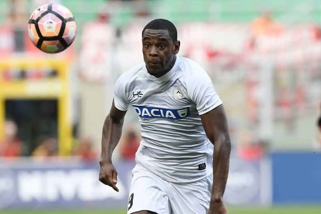 Napoli, Zapata escluso dalla lista UEFA: ritorno alla finestra