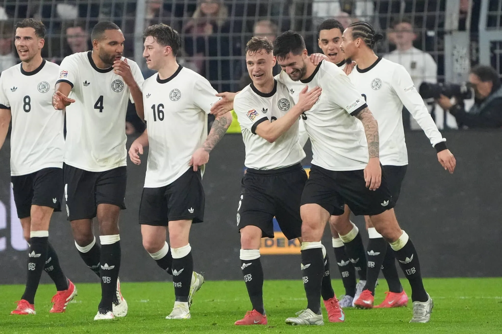 Calciomercato, 25 gol+assist nell&rsquo;ultima Bundes: Milan e Roma sull&rsquo;attaccante&nbsp;tedesco