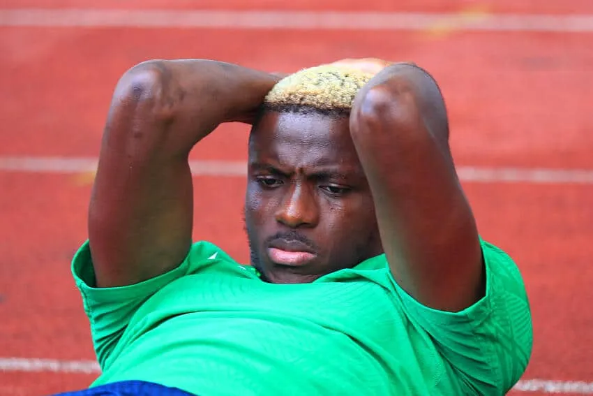 Napoli, più grave del previsto l’infortunio di Osimhen! Quando rientra e quante partite salta