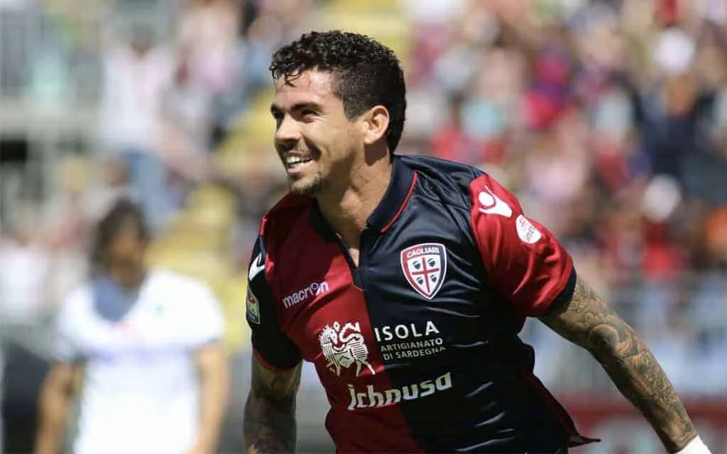 Cagliari-Genoa 1-0: Farias decide una partita equilibrata