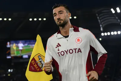 Roma, perché Angelino e Cristante sostituiti dopo 30′: cosa succede a Firenze